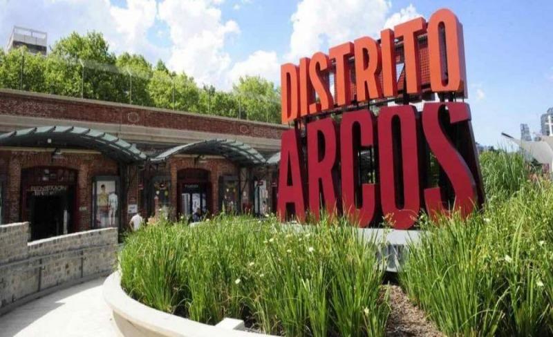 Palermo: un policía de la Ciudad detenido acusado de violar a una adolescente en el Distrito Arcos