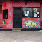 Hallan muerto a un hombre en un centro comunitario de Mataderos