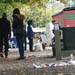 Crece la cantidad de manteros en el Parque Saavedra y el sábado fueron desalojados