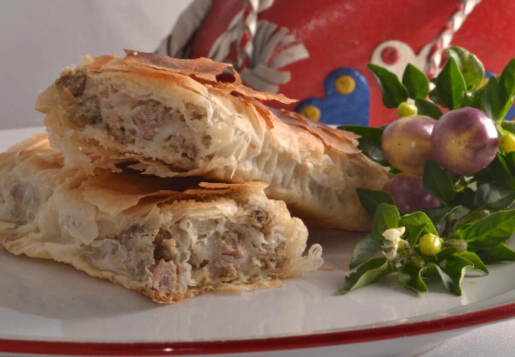 “Colectividades al paso”: emprendimientos gastronómicos ofrecen comida croata a domicilio en Saavedra