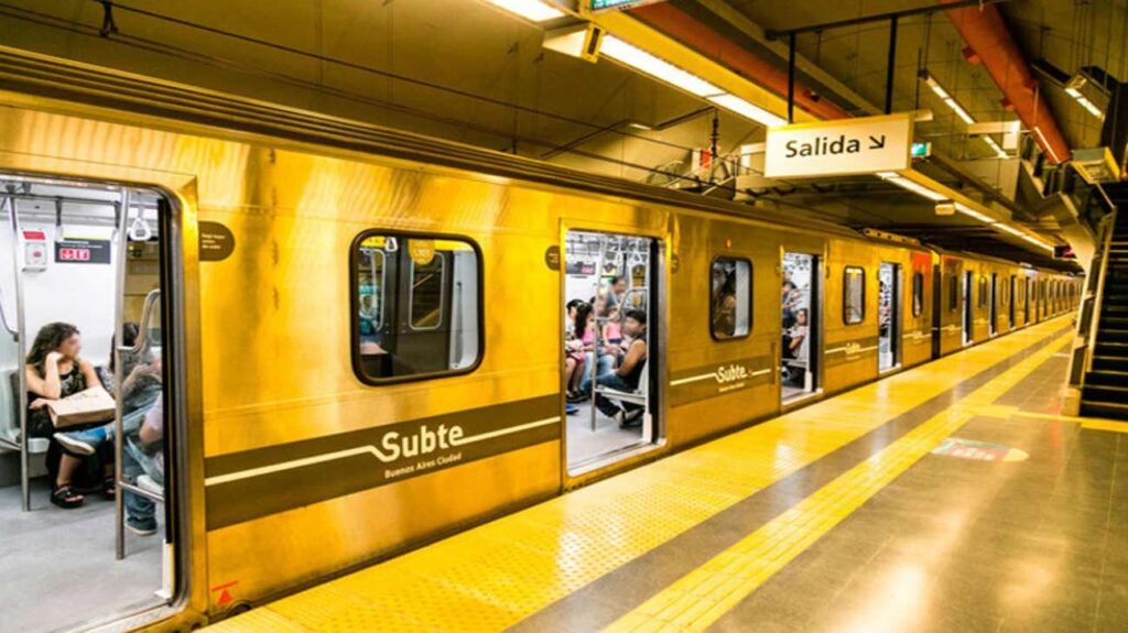 Metrodelegados amenazan con hacer paro en el subte