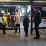 Adaptaron la ubicación de filas y paradas de colectivos en los Centros de Trasbordo de Liniers y Once