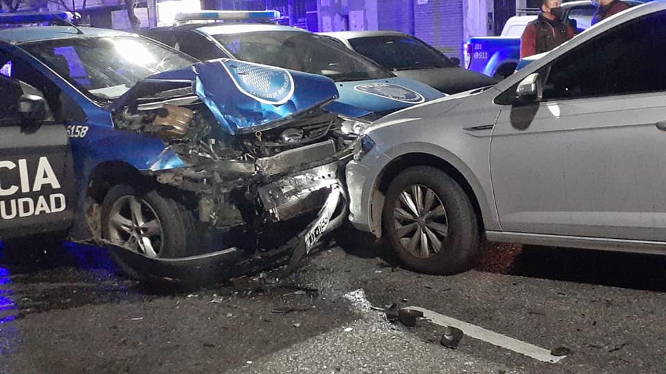 San Cristóbal: una persecución policial por más de 60 cuadras termina con un choque múltiple y un detenido