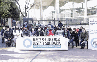 Conferencia de prensa de organizaciones políticas y sociales frente a la Jefatura de Gobierno