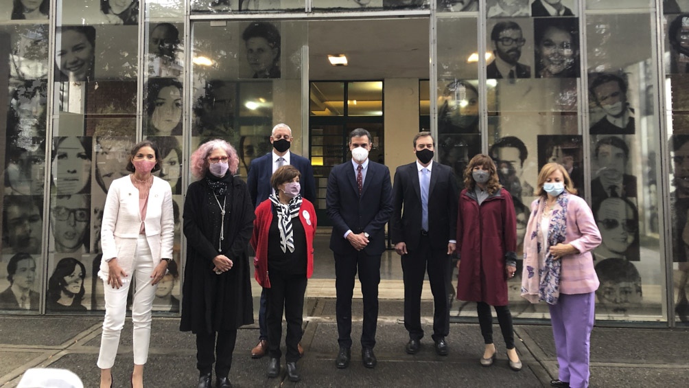 Pedro Sánchez visitó el Museo de la Memoria en la ex ESMA