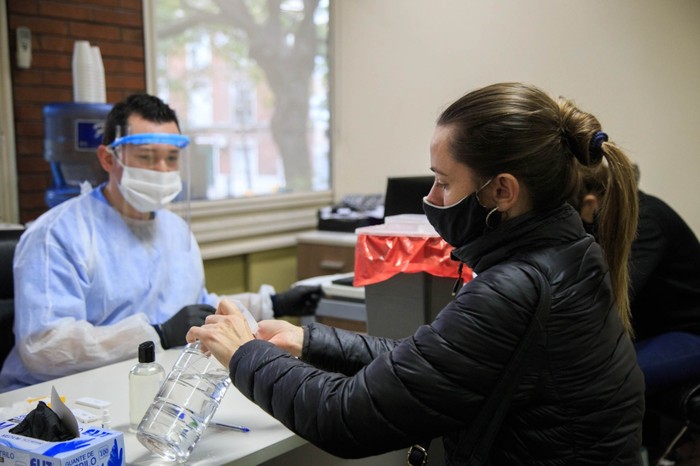 Coronavirus en CABA: 1.520 nuevos casos, 2.570 altas y 48 muertes ayer