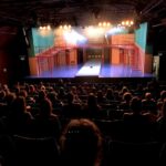 Teatros y cines volvieron a la actividad con 30% de aforo