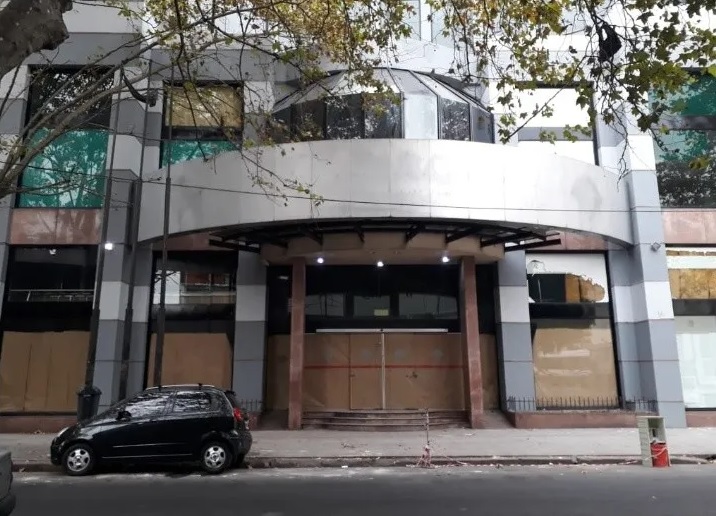 Reabre el shopping de Villa del Parque, cerrado en 2019