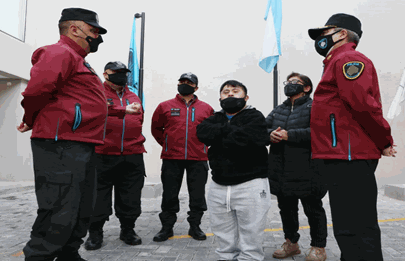 Reconocimiento a policías que rescataron a un joven