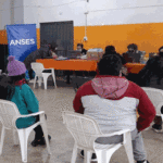 Operativo del ANSES y el INADI en el club San Martin de Liniers