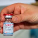 CABA recibirá 60.480 vacunas de Moderna para niños y adolescentes de 12 a 17 años con factores de riesgo