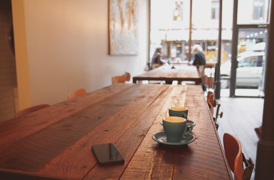 La Comuna 12 anunció a comerciantes gastronómicos locales una ayuda del GCBA de hasta $15.000 por empleado