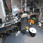 Desarticulan una banda de distribución clandestina de TV e internet