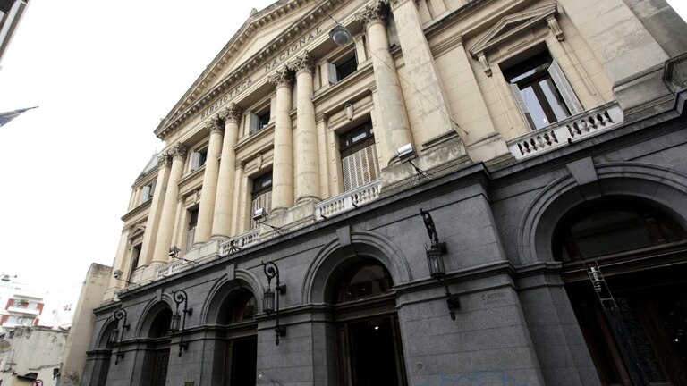 Robaron 17 televisores y objetos de valor patrimonial del Nacional Buenos Aires