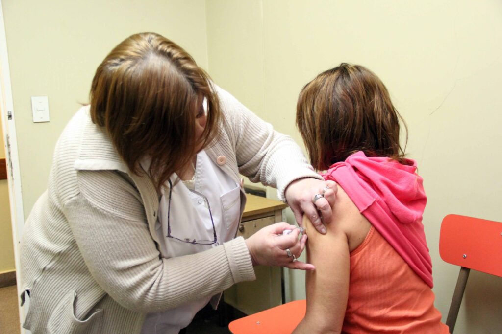 Más de 5.000 personas se anotaron para ser voluntarias en el ensayo del GCBA de combinación de vacunas