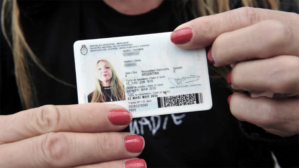 Nuevo DNI no binario: se podrá optar por la X en lugar de F o M