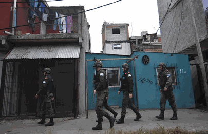 Una banda narco conducida desde la cárcel operaba en la villa 21/24