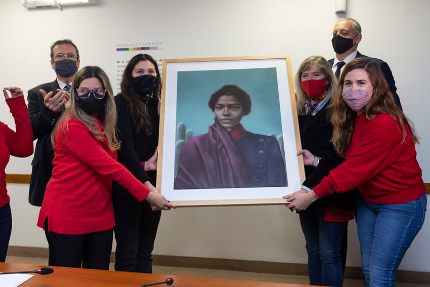 Instalan un cuadro de una mujer afrodescendiente en la Cámara de Diputados
