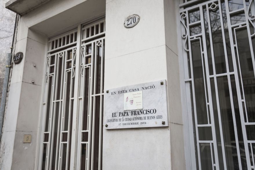 Flores: la casa donde nació el Papa Francisco está en venta y piden que sea “Patrimonio Cultural” de la CABA