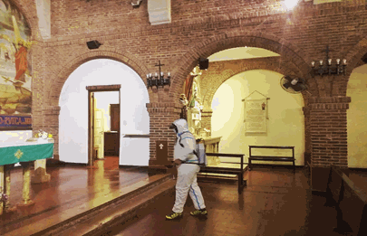 Sanitizan la parroquia San Saturnino y San Judas Tadeo