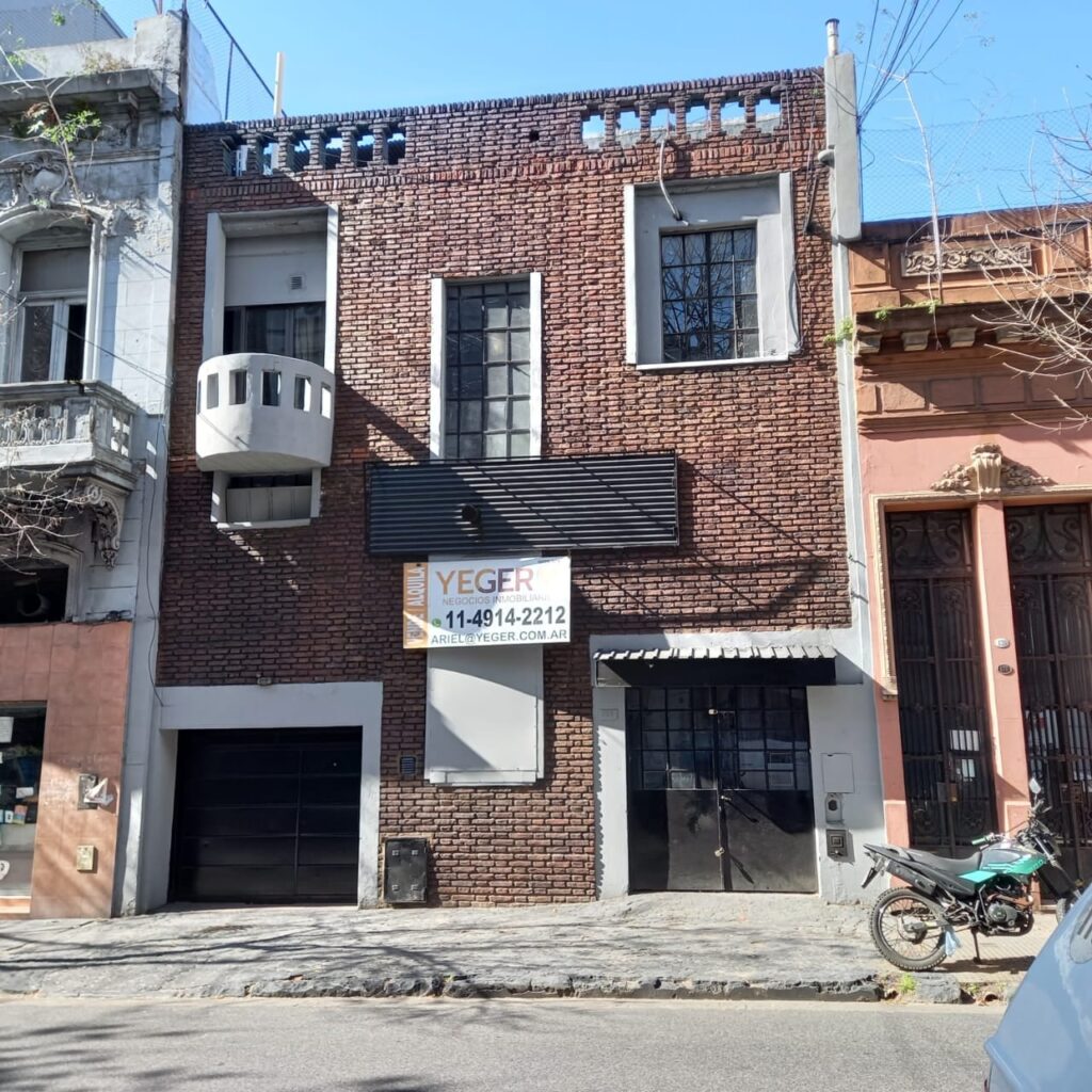 Ponen en venta el inmueble donde funcionó el Teatro La Otra Orilla