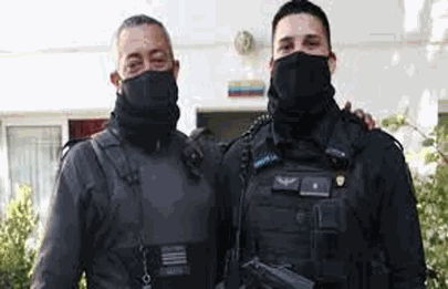 Policías se ofrecieron a adoptar a una beba abandonada en la basura