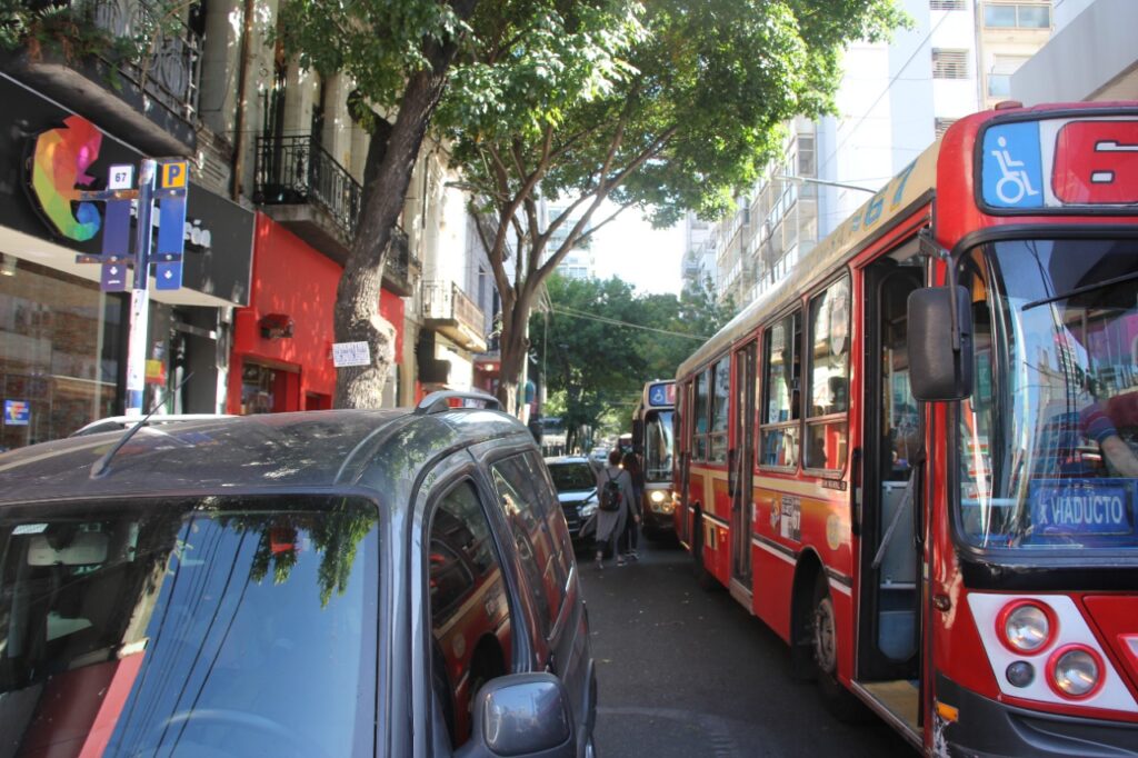 Desde este lunes vuelven las normas de estacionamiento prepandemia en la Ciudad de Buenos Aires