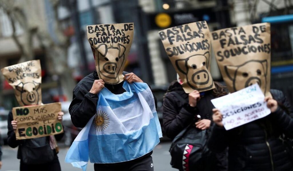 Saavedra: llaman a protestar frente a la Embajada de China en contra del acuerdo porcino