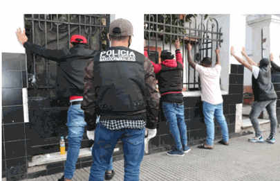 Allanamiento en hotel del barrio de Flores