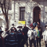 Detienen a costurero en Flores