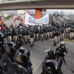 Tercerizados despedidos cortaron el Puente Pueyrredón “contra la precarización laboral”