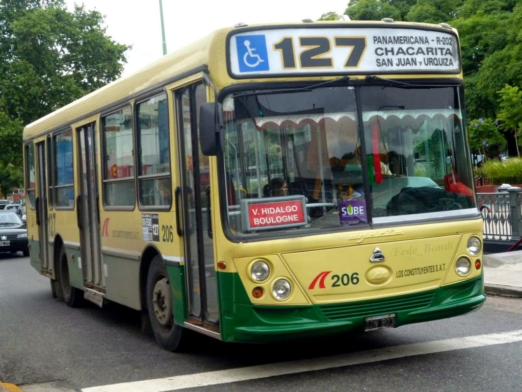 Rige un paro de colectivos de las líneas 78, 87, 111 y 127