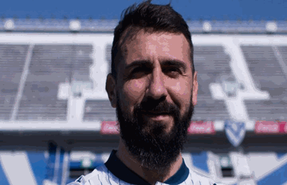 El Oso Pratto ya entrena en Vélez Sarsfield