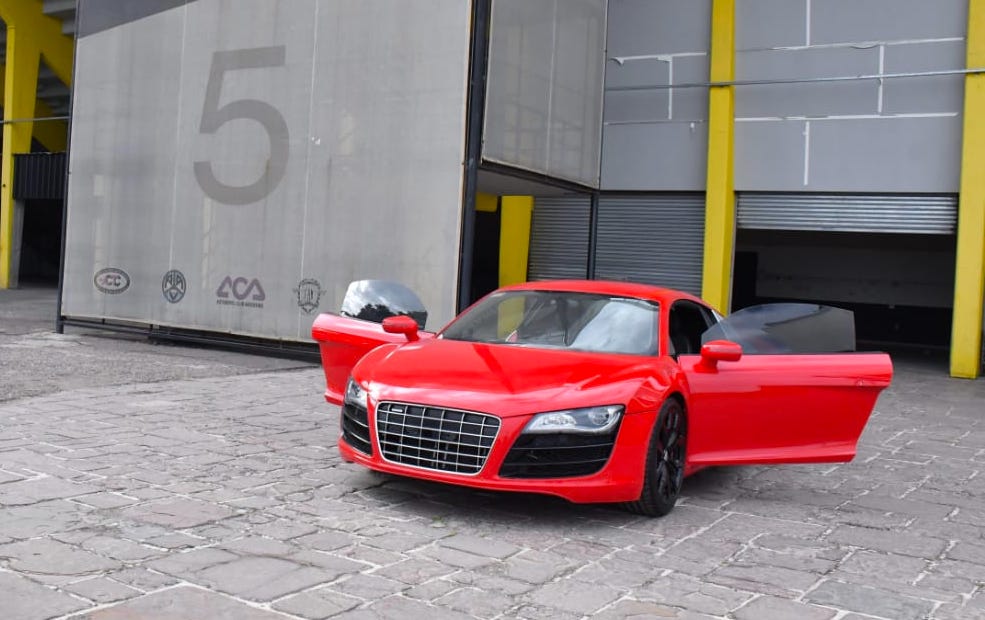 Subastan el Audi R8 incautado por hacer “trompos” en Palermo: lo recaudado irá a fines benéficos