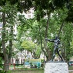 Reinauguran el patio de juegos de la Plaza 1 de Mayo