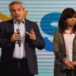 ¿Los Fernández juntos en un acto de campaña en Mataderos?