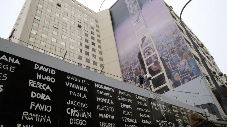 AMIA: pese al rechazo de Memoria Activa, la fiscalía pidió sobreseer a 12 imputados