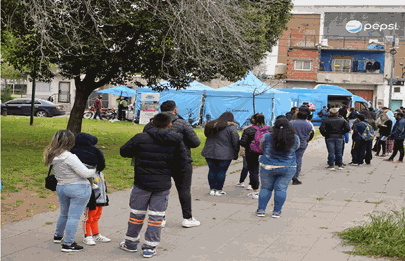 Operativos de organismos en barrios de la Comuna 4