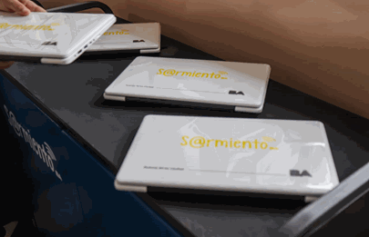 Entrega de netbooks a docentes de la Ciudad