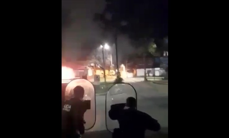 Investigan un enfrentamiento con la Policía tras la detención de un hombre en Barrio Mitre