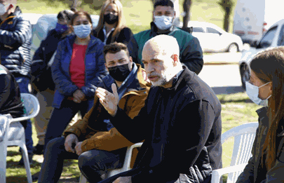 Larreta se reunió con jóvenes en el Barrio Nágera