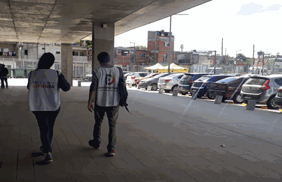 Reunión de trabajo de la Defensoría, el IVC y vecinos de la Villa 15