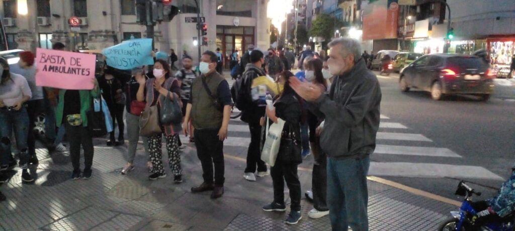 Nuevo corte de vecinos y comerciantes: “Basta de mafias en Balvanera”