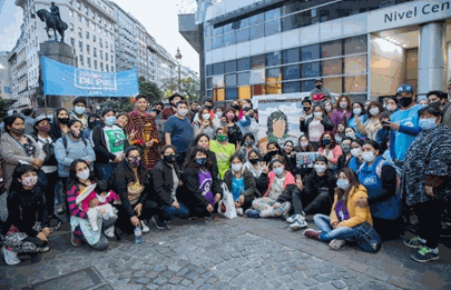 Comuneros presentes en homenaje a Betty Quispe