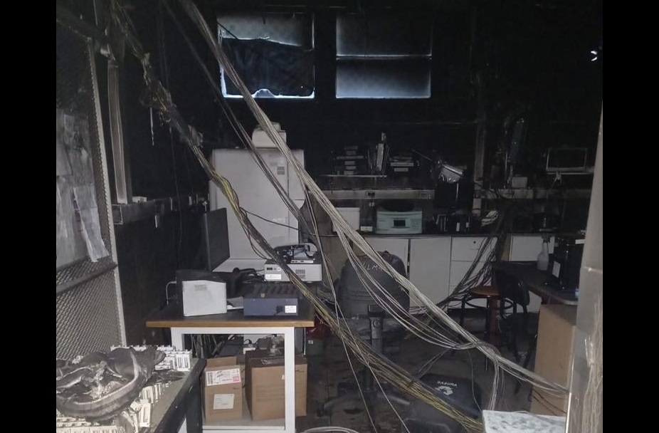 Liniers: se incendió el Laboratorio Central del Hospital Santojanni