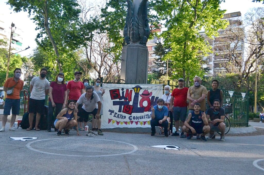 Plaza Almagro: vecinos y la Red Cultura Almagro restauraron los Pañuelos Blancos que fueron vandalizados