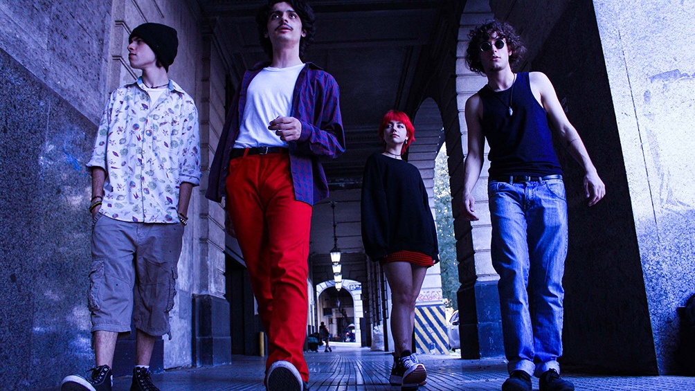 Santino Barberis y Los Apólimos presentan “El pianista” en El Emergente del Abasto