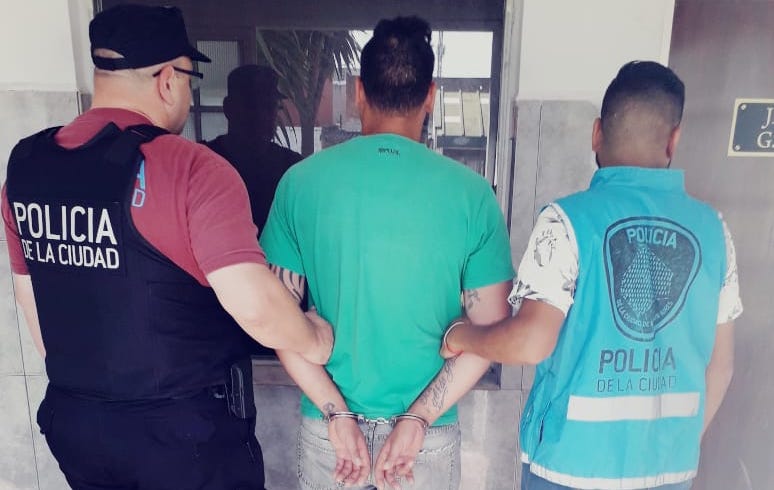 Condenan a prisión perpetua al falso jardinero que mató a golpes una vecina de 88 años en Vilela y Cramer