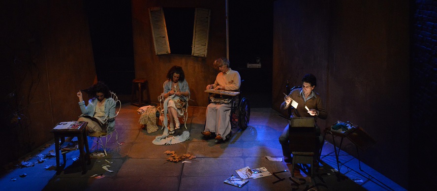 Reestrenan la obra “El patio de atrás” en el jardín del teatro Ana Frank