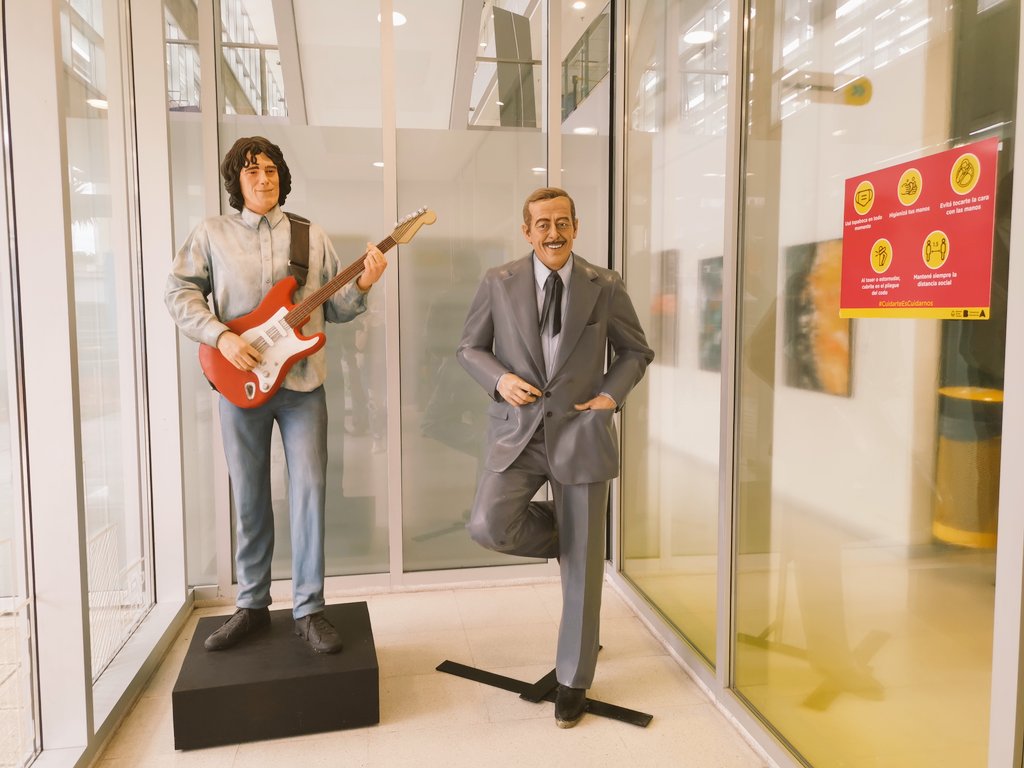 Noche de los Museos: habrá visitas al MOA, donde repararon las estatuas de Goyeneche y Spinetta